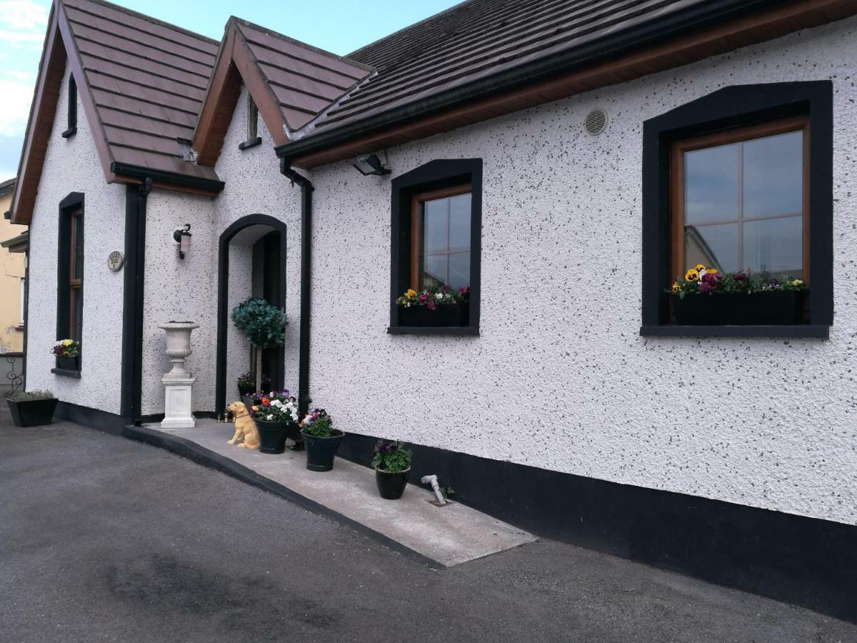 バリシャノン Assaroe House Bed & Breakfast エクステリア 写真