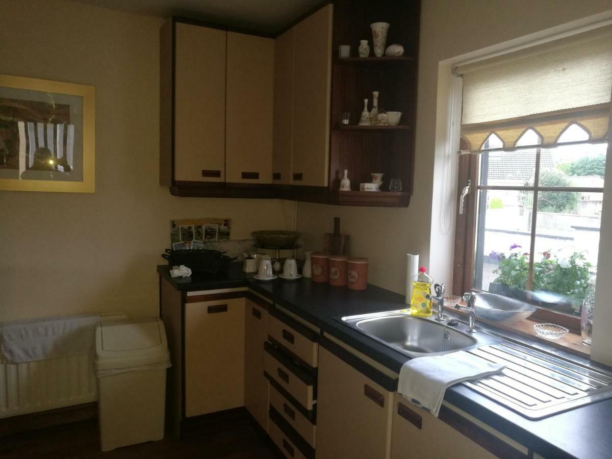 バリシャノン Assaroe House Bed & Breakfast エクステリア 写真